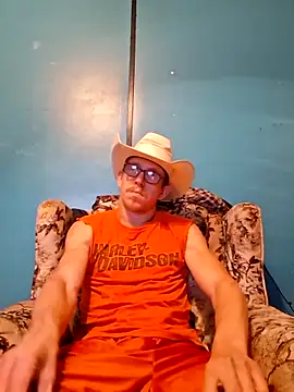 Snapshot of REDHAMMER_ chatting on 05/10/26, 03:23 REDHAMMER online show from 05/10/26, 03:23