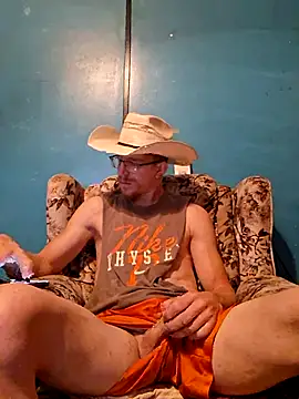 Snapshot of REDHAMMER_ chatting on 08/08/26, 02:57 REDHAMMER online show from 08/08/26, 02:57