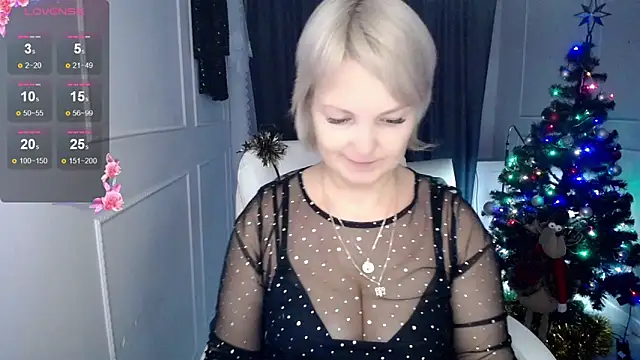 Juarnea online show from 12/25/24, 02:02