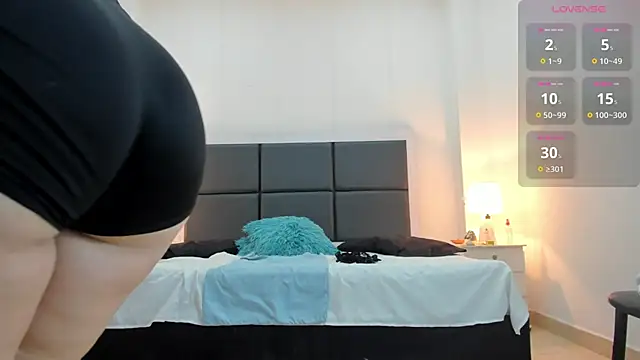 Aslhyn Gomez online show from 02/04/25, 07:22