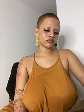 Charlotee  online show from 09/25/25, 06:06