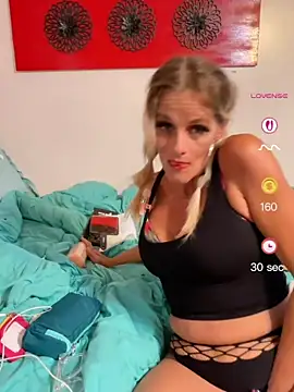 vixendoll87 online show from 07/27/26, 01:12