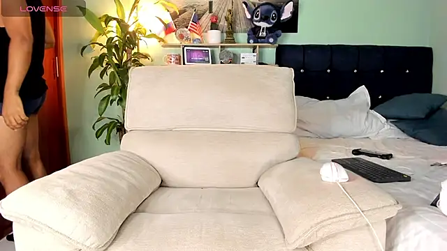 Neganhot  online show from 06/25/26, 11:53