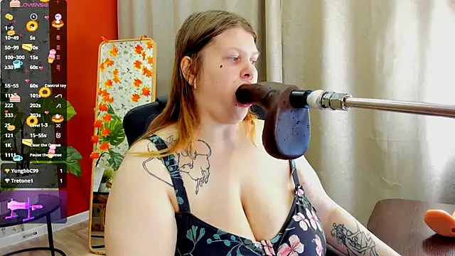 AuroraDemoni online show from 10/25/25, 06:43