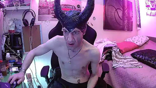 Aktorihann online show from 06/07/26, 02:37