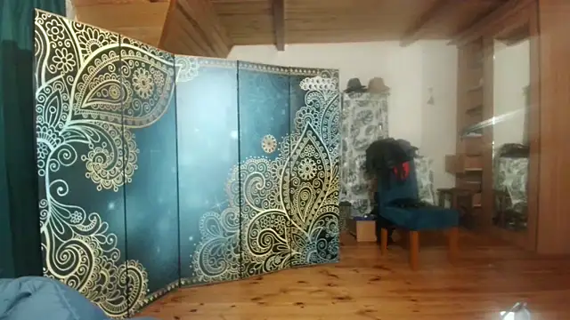 Snapshot of MilfKendra4U chatting on 11/06/25, 10:43 MilfKendra4U online show from 11/06/25, 10:43