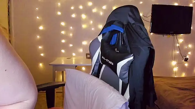 Milafoxxxy online show from 02/14/25, 01:29