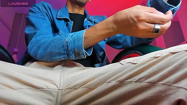 Lion Dynamite online show from 02/10/25, 07:38