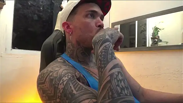 Angel sex latin online show from 02/01/25, 03:52
