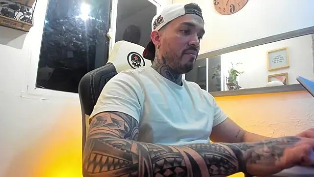 Angel sex latin online show from 02/02/25, 03:43