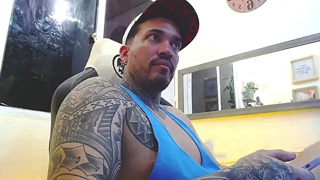 Angel sex latin online show from 02/19/25, 06:44