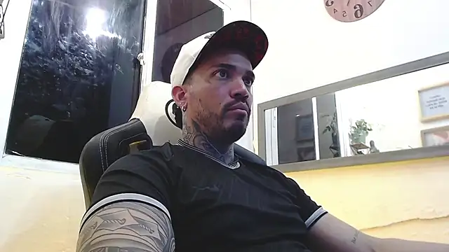 Angel sex latin online show from 02/20/25, 03:56