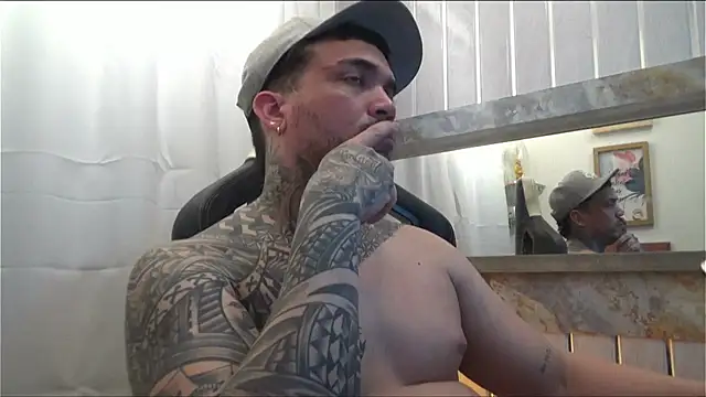 Angel sex latin online show from 10/23/25, 04:56