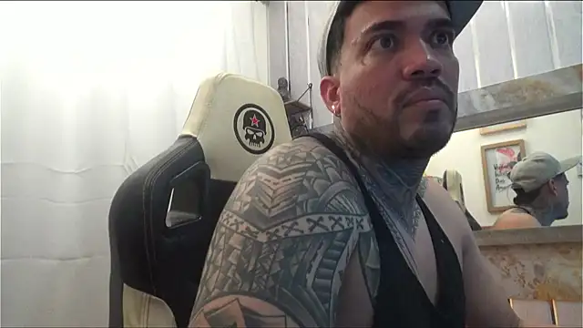 Angel sex latin online show from 10/31/25, 05:19