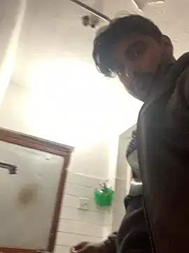 Snapshot of SweetFatBoy chatting on 01/28/25, 05:24 SweetFatBoy online show from 01/28/25, 05:24