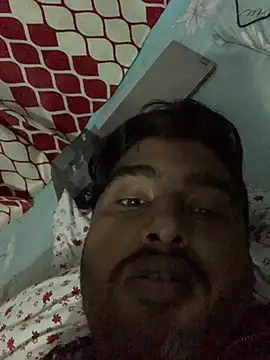 Snapshot of SweetFatBoy chatting on 02/19/25, 01:17 SweetFatBoy online show from 02/19/25, 01:17