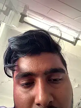 Snapshot of SweetFatBoy chatting on 03/12/25, 03:35 SweetFatBoy online show from 03/12/25, 03:35