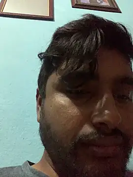 Snapshot of SweetFatBoy chatting on 11/11/25, 04:40 SweetFatBoy online show from 11/11/25, 04:40