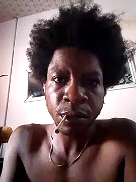 Snapshot of Blackpenis28 chatting on 10/14/25, 10:27 Blackpenis28 online show from 10/14/25, 10:27