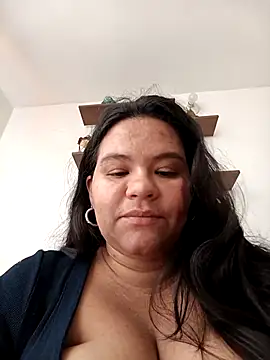Snapshot of Julieta-tits chatting on 02/09/26, 01:26 Julieta-tits online show from 02/09/26, 01:26