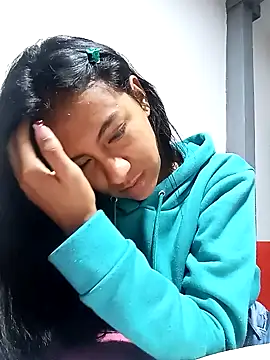 Tamaraakins online show from 01/22/25, 01:31