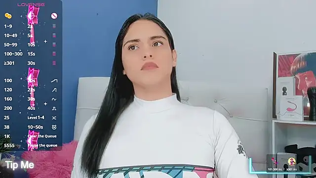 Snapshot of valentina_princess_ chatting on 11/15/25, 06:48 valentina princess online show from 11/15/25, 06:48