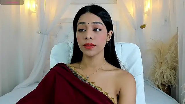 Snapshot of aaryy_ chatting on 12/12/24, 11:50 aaryy  online show from 12/12/24, 11:50