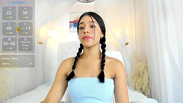 Snapshot of aaryy_ chatting on 02/18/25, 02:59 aaryy  online show from 02/18/25, 02:59