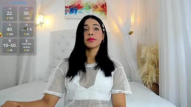 Snapshot of aaryy_ chatting on 03/05/25, 04:24 aaryy  online show from 03/05/25, 04:24