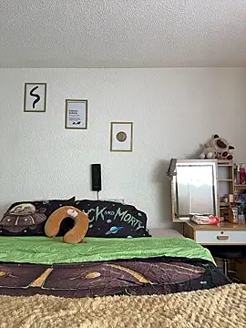 Snapshot of Alexxabootty chatting on 11/05/25, 05:02 Alexxabootty online show from 11/05/25, 05:02