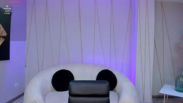NicoleSanz  online show from 12/17/24, 02:33