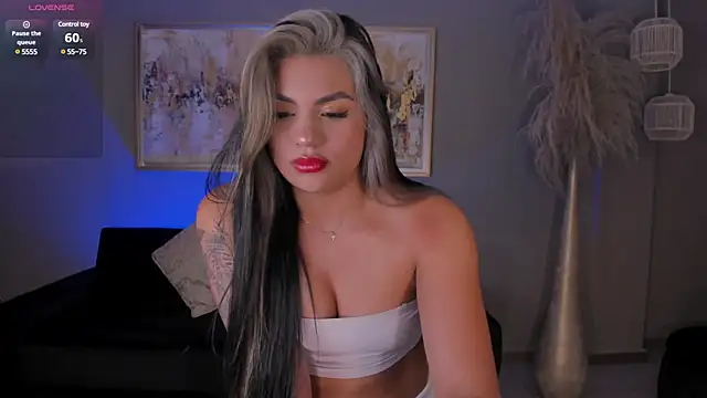 NicoleSanz  online show from 01/03/25, 02:19