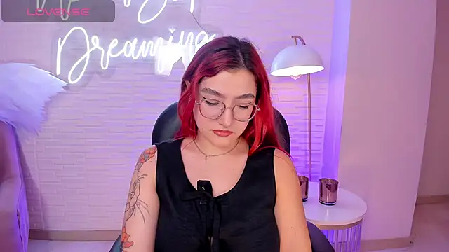 ViolettCastel online show from 12/23/24, 08:03
