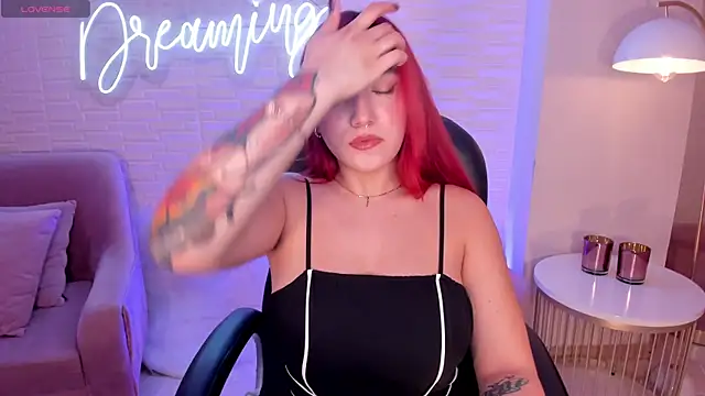ViolettCastel online show from 02/03/25, 07:42