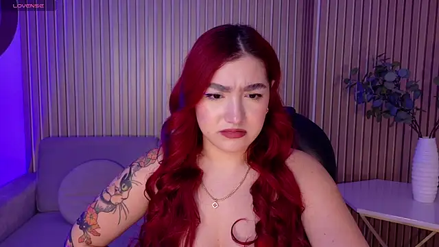 Snapshot of ViolettCastel chatting on 01/18/26, 11:25 ViolettCastel online show from 01/18/26, 11:25