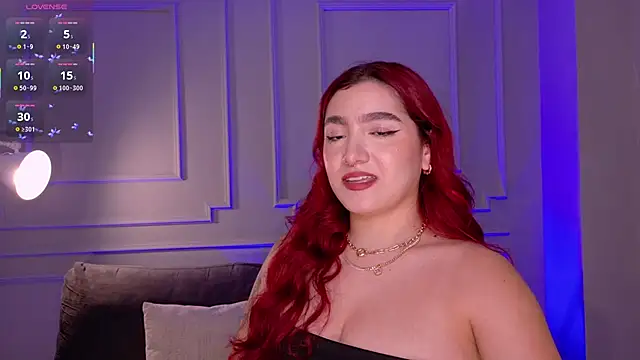 Snapshot of ViolettCastel chatting on 02/01/26, 11:31 ViolettCastel online show from 02/01/26, 11:31