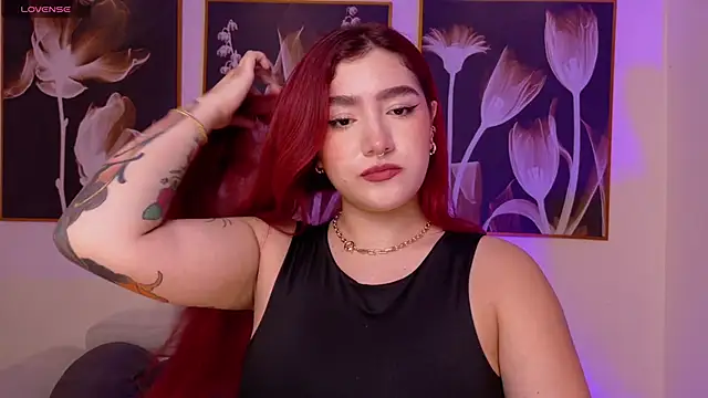 Snapshot of ViolettCastel chatting on 03/03/26, 07:31 ViolettCastel online show from 03/03/26, 07:31