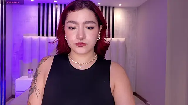 Snapshot of ViolettCastel chatting on 03/16/26, 07:51 ViolettCastel online show from 03/16/26, 07:51