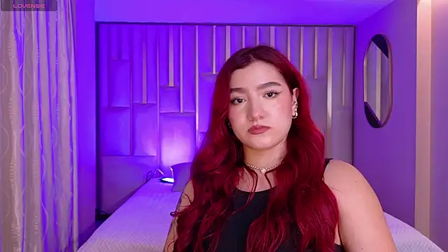 Snapshot of ViolettCastel chatting on 03/25/26, 09:32 ViolettCastel online show from 03/25/26, 09:32