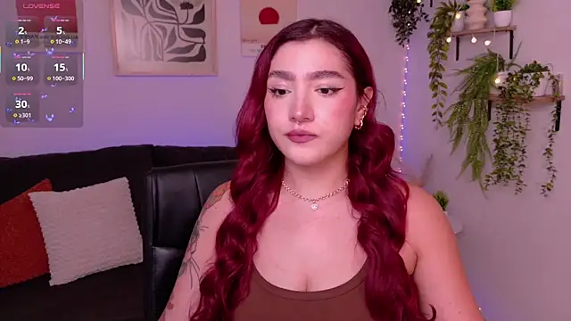 Snapshot of ViolettCastel chatting on 04/08/26, 07:47 ViolettCastel online show from 04/08/26, 07:47