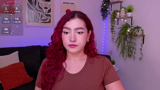 Snapshot of ViolettCastel chatting on 04/09/26, 07:41 ViolettCastel online show from 04/09/26, 07:41