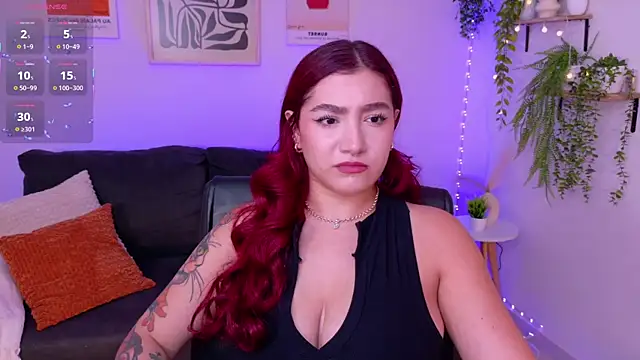 Snapshot of ViolettCastel chatting on 04/13/26, 07:08 ViolettCastel online show from 04/13/26, 07:08