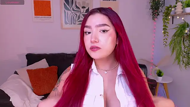 Snapshot of ViolettCastel chatting on 04/23/26, 07:16 ViolettCastel online show from 04/23/26, 07:16