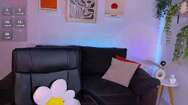 ViolettCastel online show from 07/24/26, 12:30