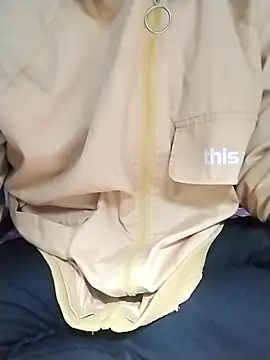 Snapshot of Dangky1 chatting on 02/25/25, 08:03 Dangky1 online show from 02/25/25, 08:03