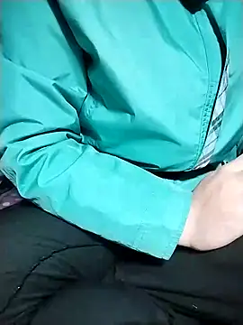 Snapshot of Dangky1 chatting on 02/26/25, 01:11 Dangky1 online show from 02/26/25, 01:11