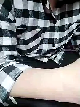 Snapshot of Dangky1 chatting on 02/27/25, 09:00 Dangky1 online show from 02/27/25, 09:00