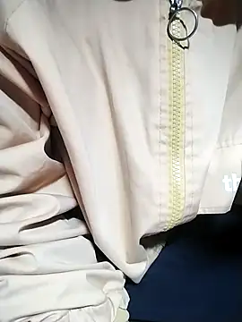 Snapshot of Dangky1 chatting on 02/28/25, 03:04 Dangky1 online show from 02/28/25, 03:04