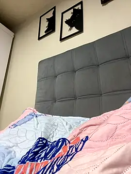 Snapshot of Kimmymadison- chatting on 09/14/25, 04:22 Kimmymadison- online show from 09/14/25, 04:22