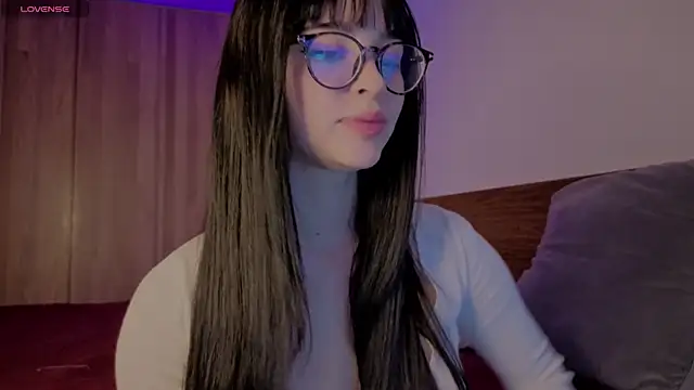Roxxy mora online show from 06/23/26, 10:30